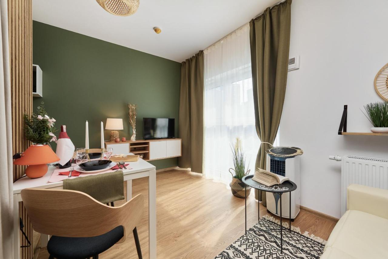 City Panorama Studio Apartments Jaworska 4 By Noclegi Renters Wrocław Extérieur photo